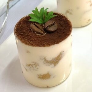 Tiramisu cake